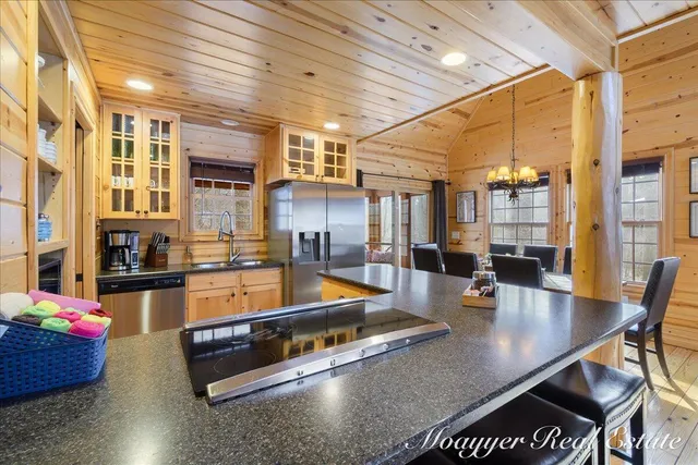 $799,000 | 3577 Kingfisher Cove Drive, Saugatuck, MI 49453