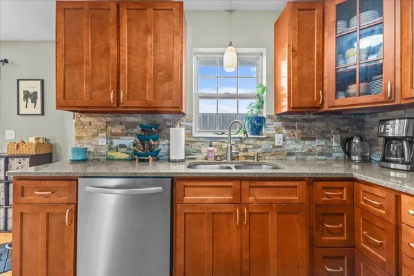 $415,000 | 34 Tanglewood Drive, St. Albans Town, VT 05478