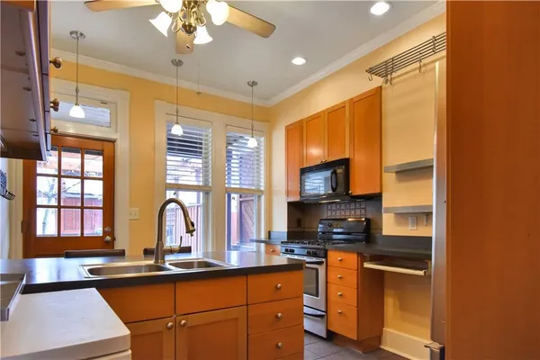 $2,100 | 4214 Post Street, Pittsburgh, PA 15201