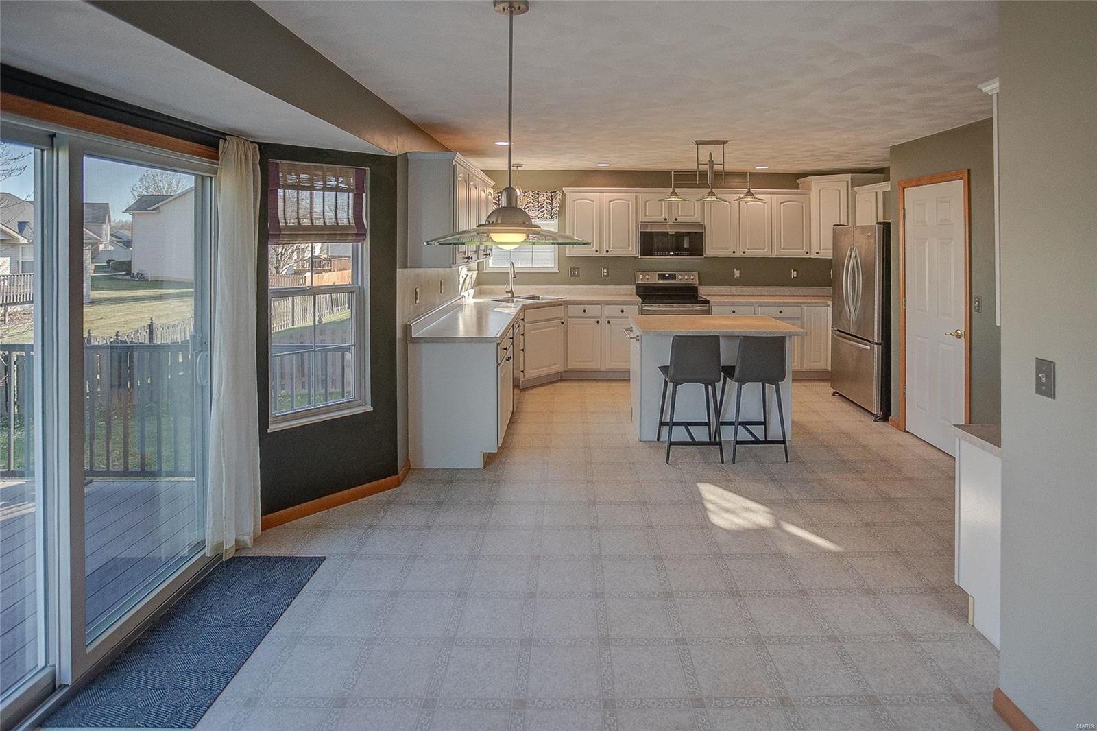 1244 Pheasant Ridge Court Shiloh, IL 62221 - Photo 6 of 35 Gallery Image 6