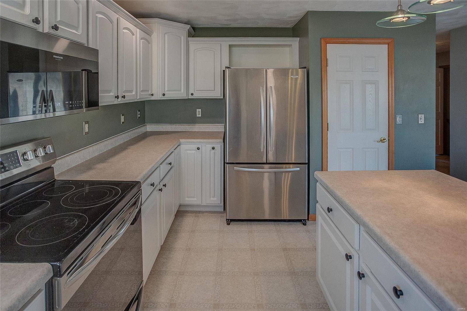 1244 Pheasant Ridge Court Shiloh, IL 62221 - Photo 10 of 35 Gallery Image 10