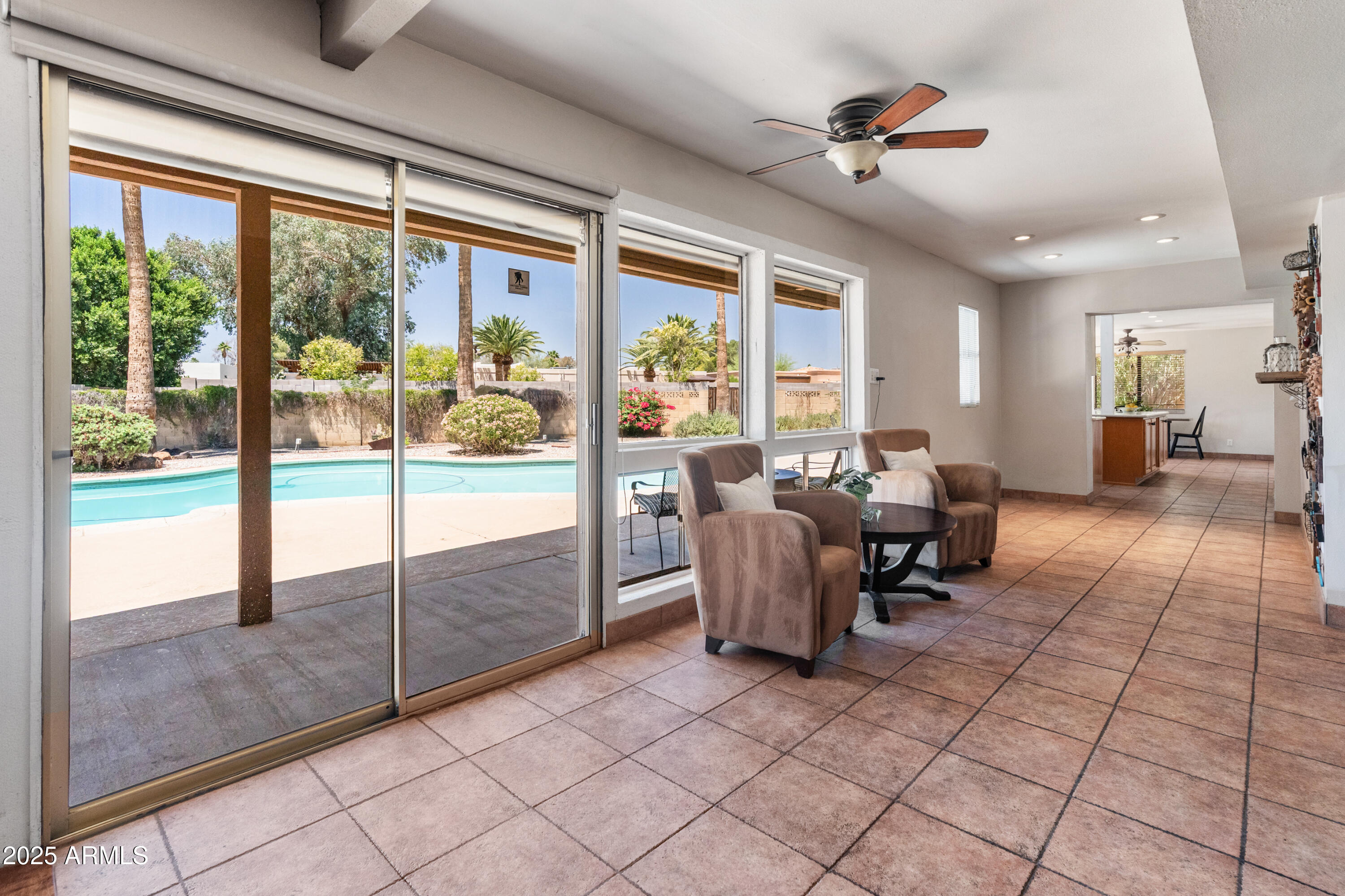 6931 East Pershing Avenue Scottsdale, AZ 85254 - Photo 27 of 59 a living room with furniture