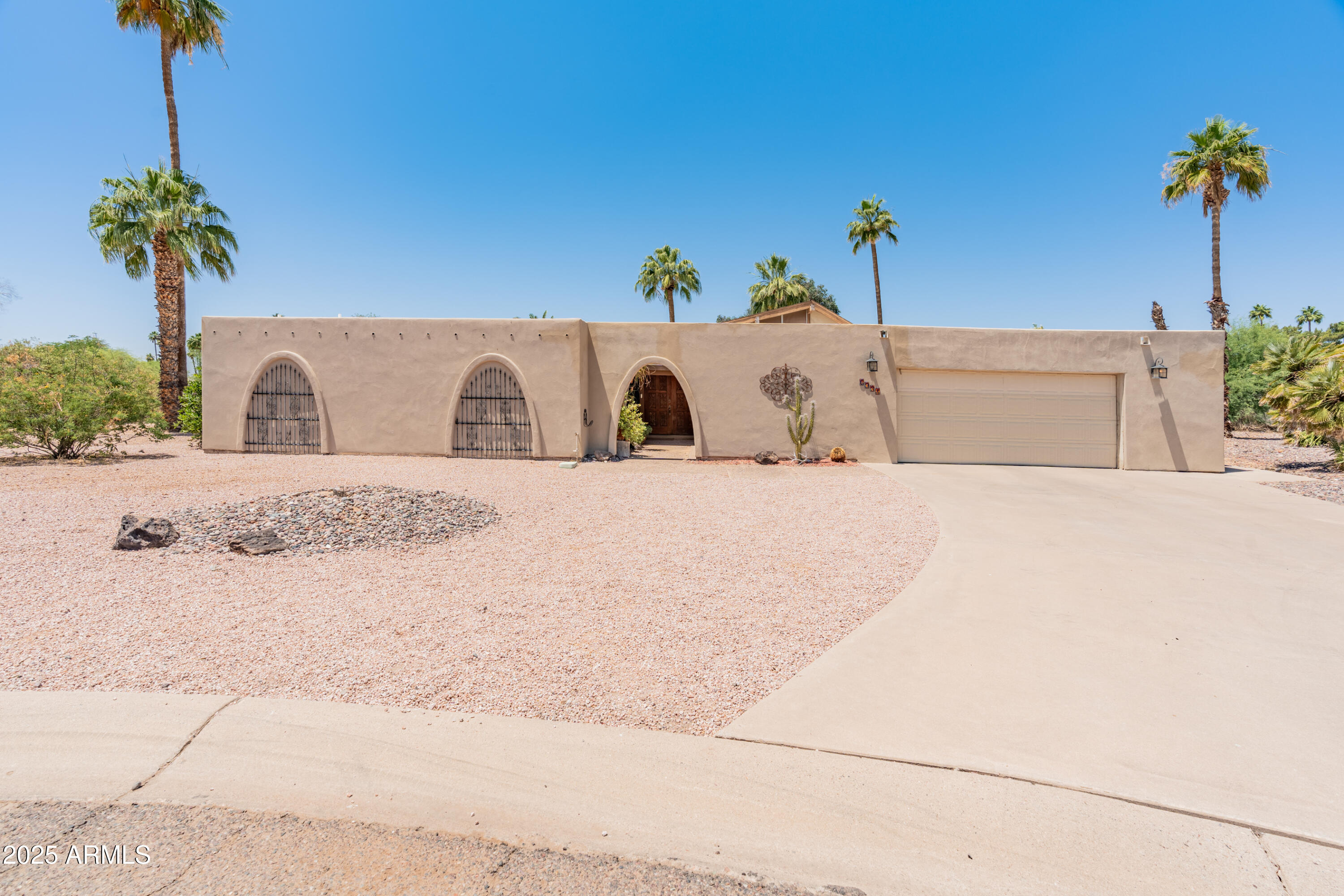 6931 East Pershing Avenue Scottsdale, AZ 85254 - Photo 3 of 59 6931 E Pershing Ave-57