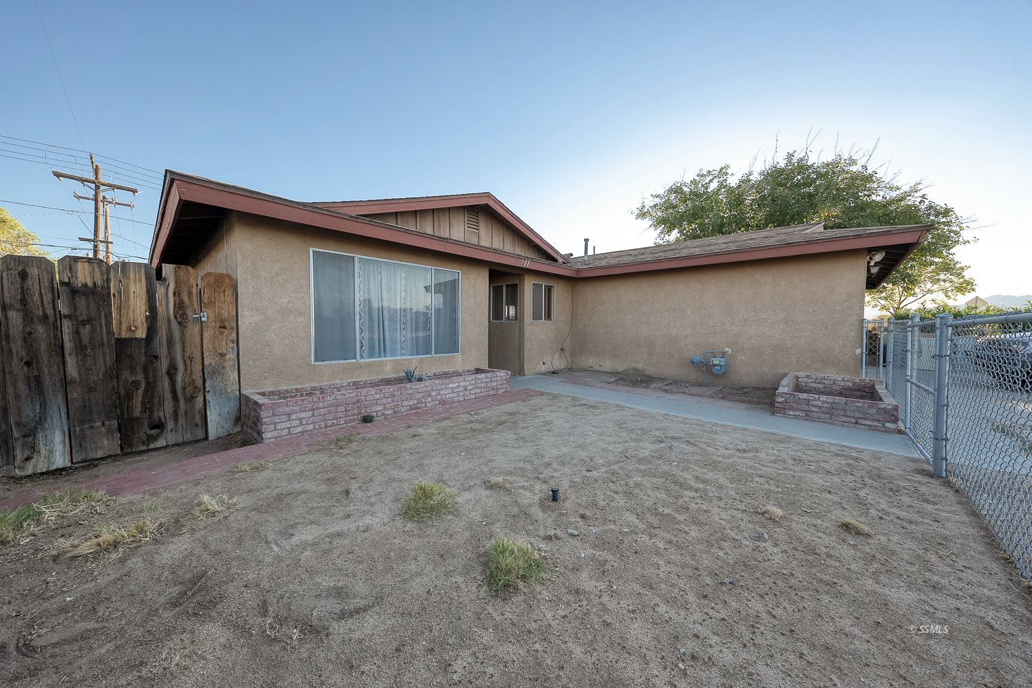 911 West Upjohn Avenue Ridgecrest, CA 93555 - Photo 26 of 28