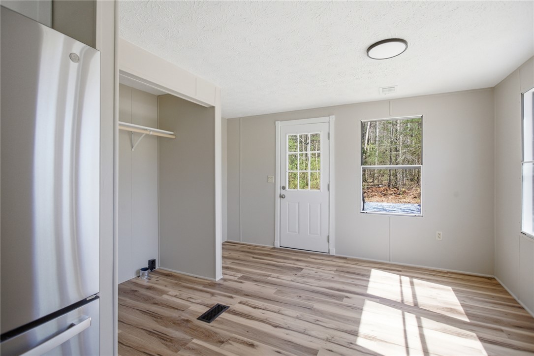 202 Greenbriar Drive Seneca, SC 29678 - Photo 25 of 37 This bright space features natural light, a functional layout, and durable flooring.
