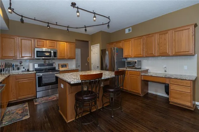 $399,900 | 1019 Northeast 93rd Court, Kansas City, MO 64155