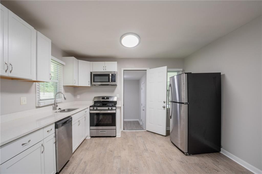 1951 La Mesa Lane Decatur, GA 30032 - Photo 11 of 28 Gallery Image 11