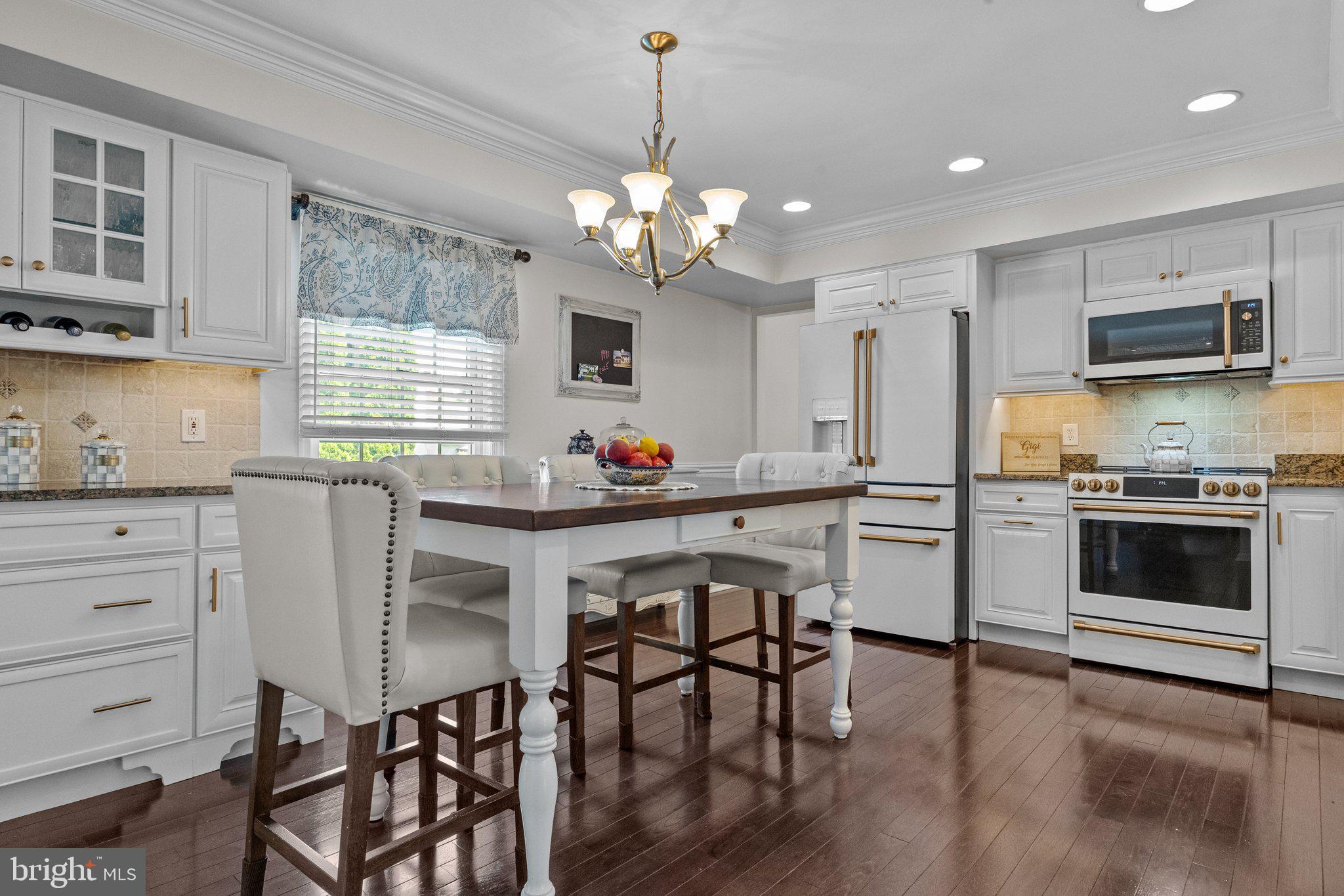 94 Chancery Road Langhorne, PA 19047 - Photo 2 of 70 Gorgeous kitchen with GE Cafe appliances