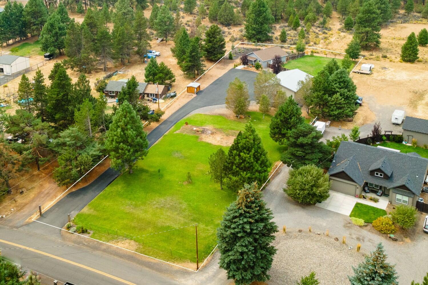 19227 Shoshone Road Bend, OR 97702 - Photo 48 of 49 47