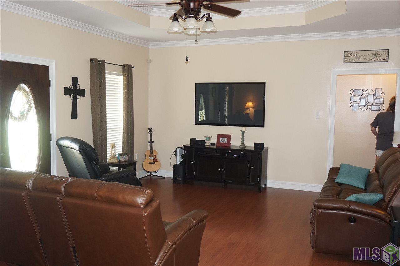 237 Superior Drive Raceland, LA 70394 - Photo 3 of 10 Gallery Image 3
