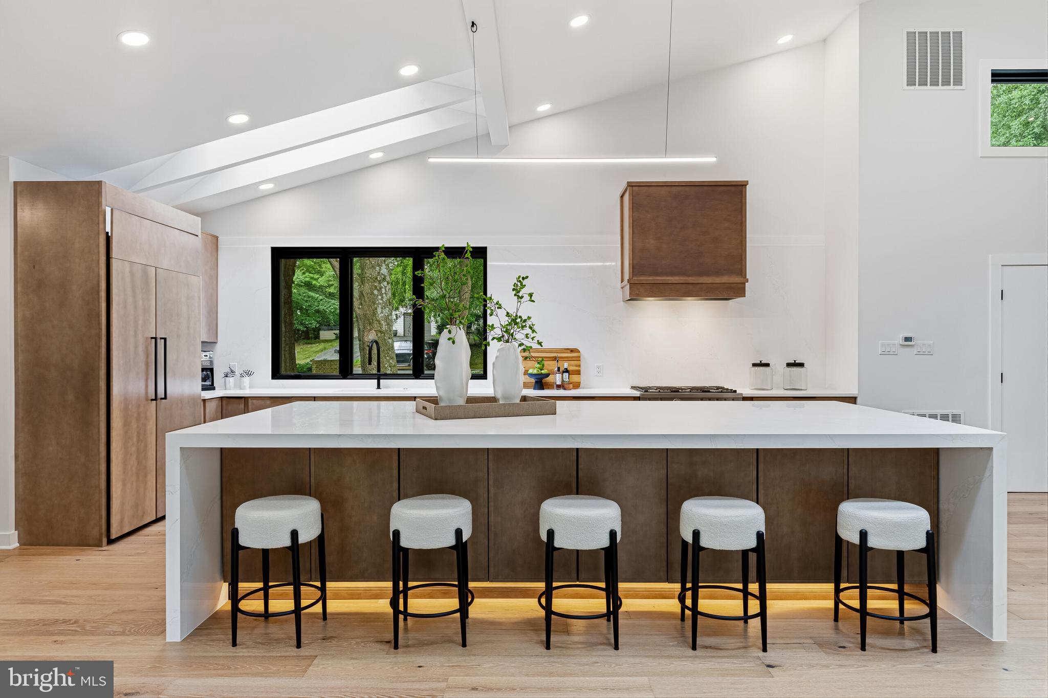 11582 Greenwich Point Road Reston, VA 20194 - Photo 10 of 63