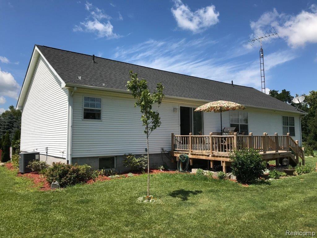 4724 5 Lakes Road North Branch, MI 48461 - Photo 5 of 35 C721F3B8-95DA-47DE-90E6-9678A49DECC9.JPG