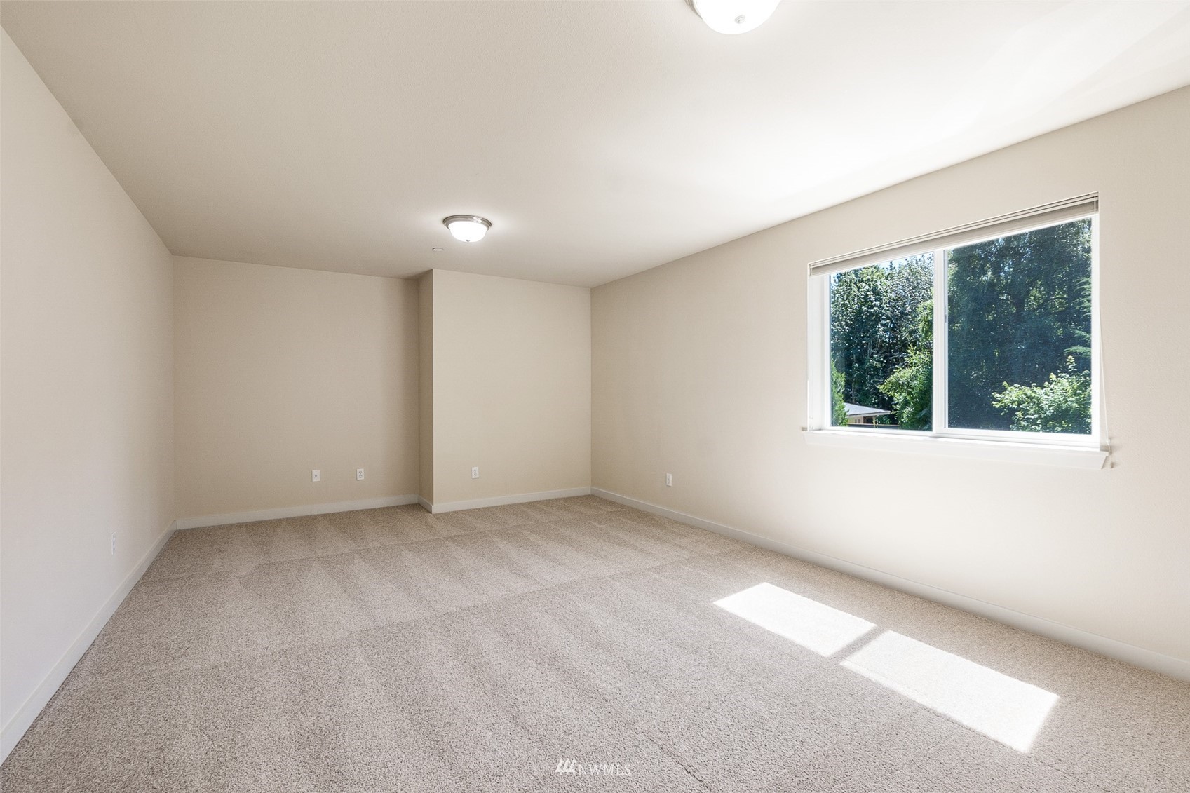 16442 Sylvester Road Southwest Burien, WA 98166 - Photo 26 of 28 Gallery Image 26