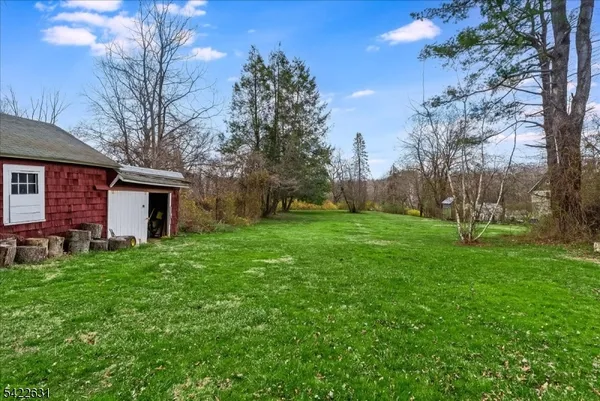 $689,995 | 33 Holland Avenue, Peapack-Gladstone, NJ 07977