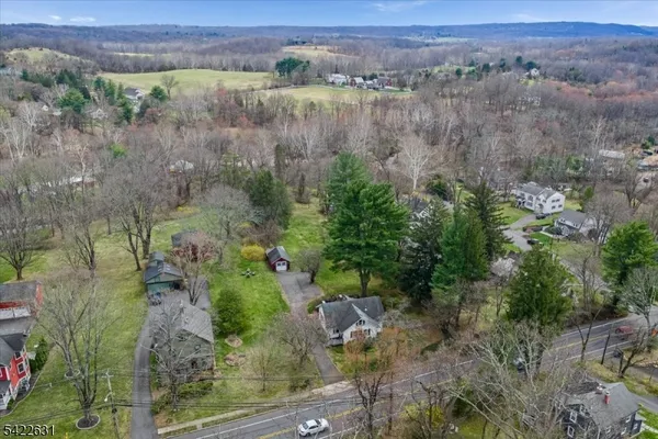 $689,995 | 33 Holland Avenue, Peapack-Gladstone, NJ 07977