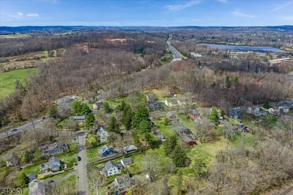 $689,995 | 33 Holland Avenue, Peapack-Gladstone, NJ 07977