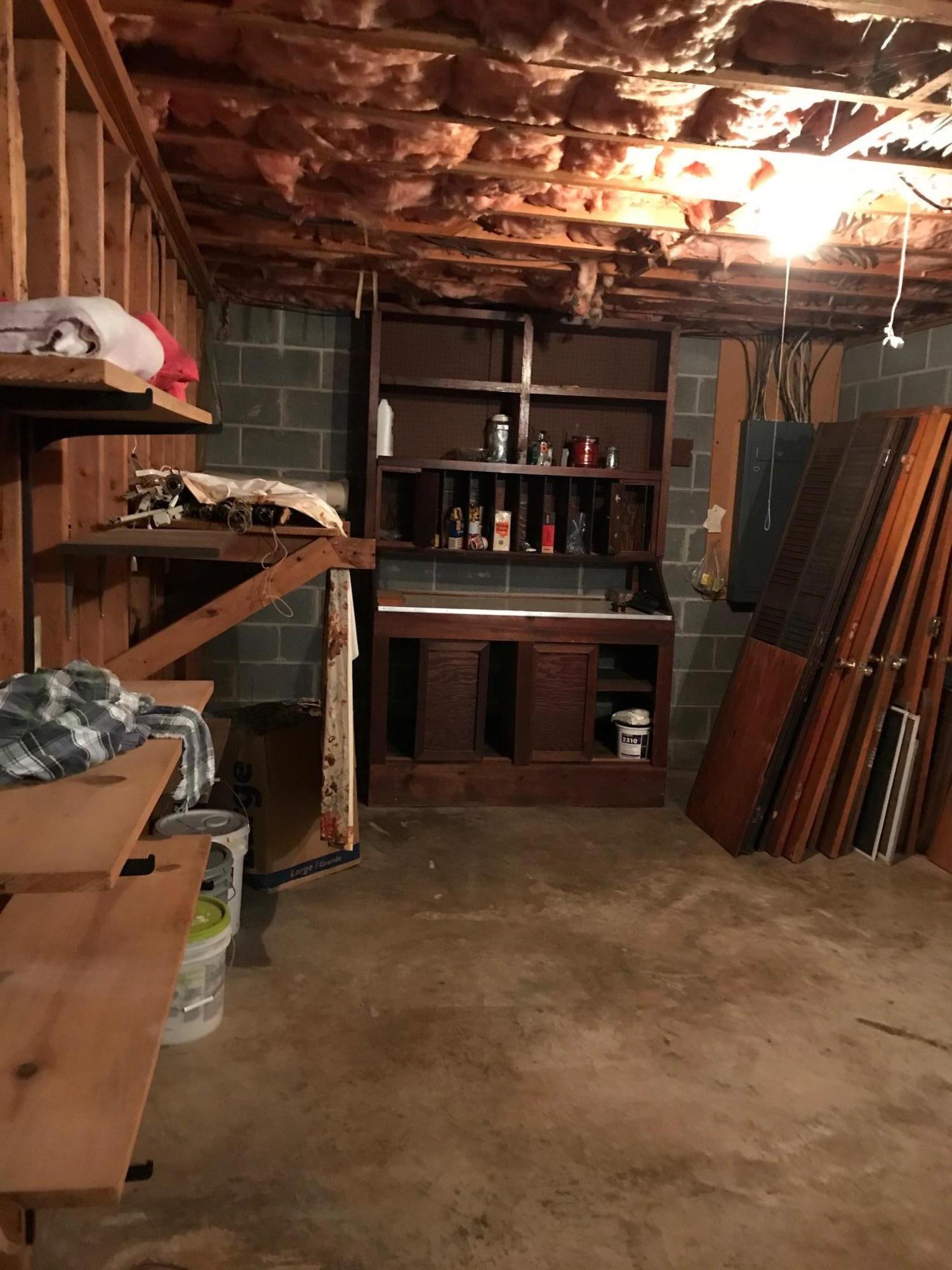 112 Providence Road Oak Ridge, TN 37830 - Photo 19 of 26 Utility room left side