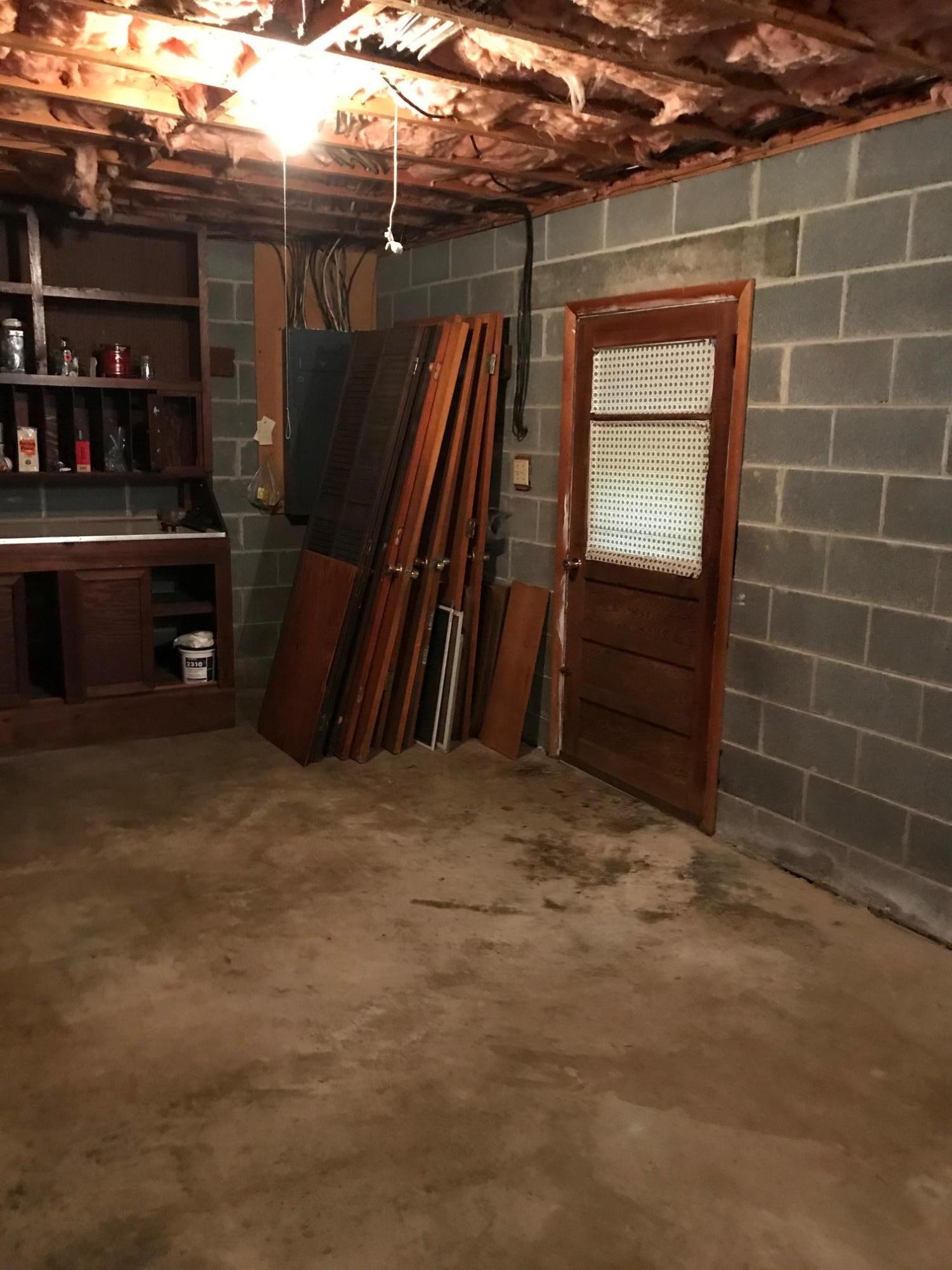 112 Providence Road Oak Ridge, TN 37830 - Photo 20 of 26 utilityroom door