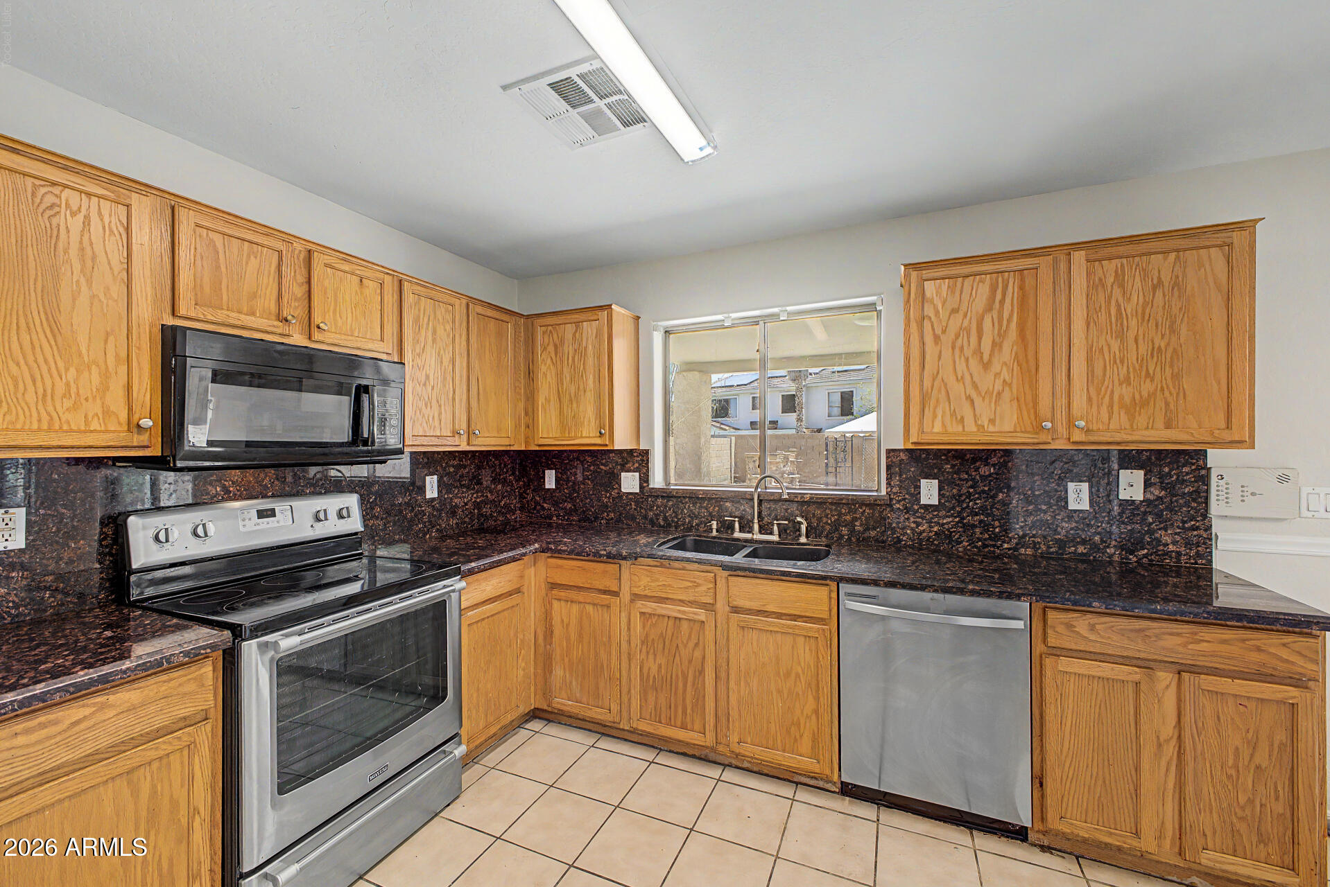 7309 West Crown King Road Phoenix, AZ 85043 - Photo 11 of 34