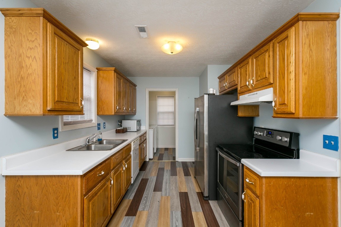 1316 Porter Morris Road Chapmansboro, TN 37035 - Photo 14 of 30 Gallery Image 14