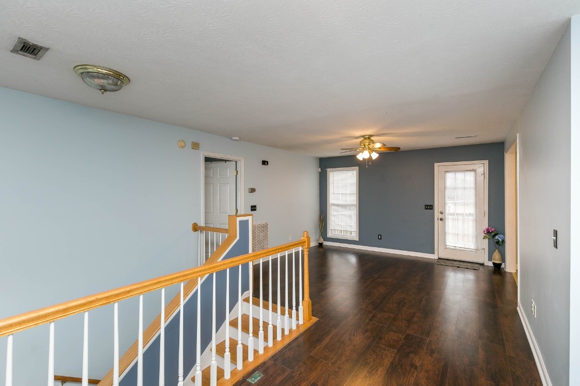 1316 Porter Morris Road Chapmansboro, TN 37035 - Photo 4 of 30 Gallery Image 4