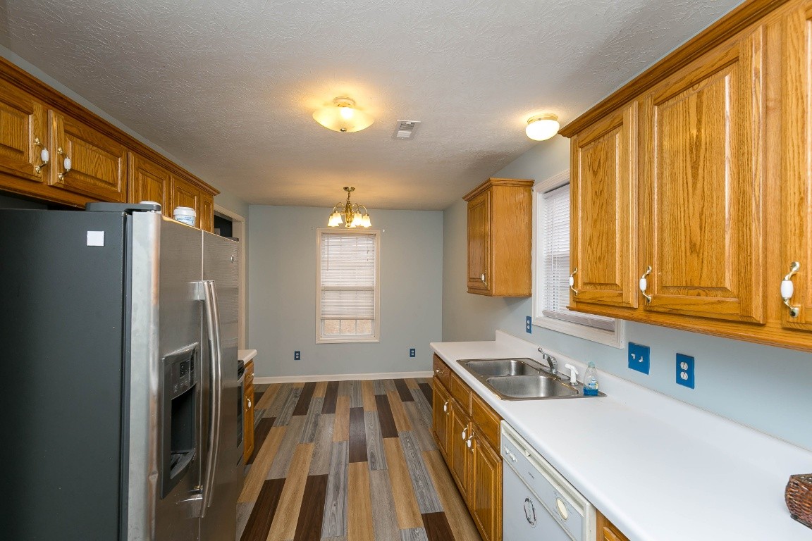 1316 Porter Morris Road Chapmansboro, TN 37035 - Photo 8 of 30 Gallery Image 8