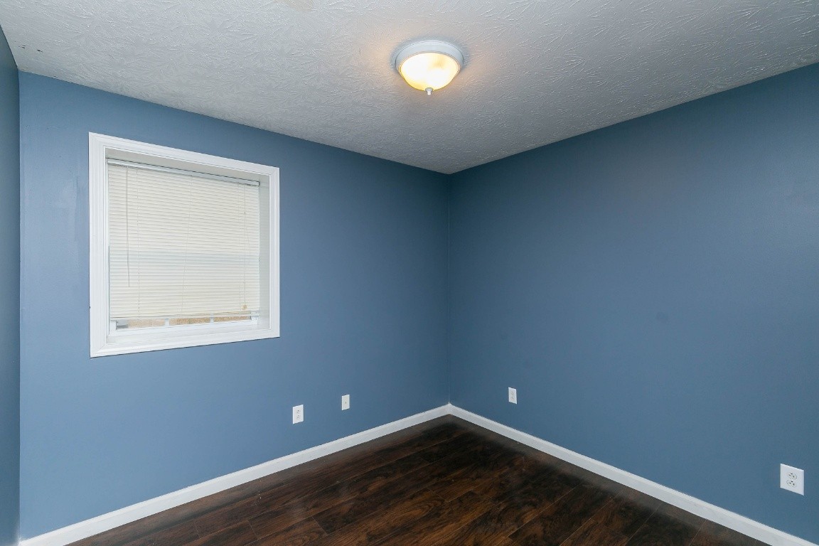 1316 Porter Morris Road Chapmansboro, TN 37035 - Photo 9 of 30 Gallery Image 9