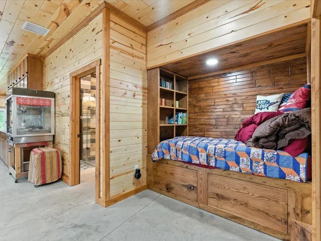 $410,000 | 39561 Outing Court, Browerville, MN 56438