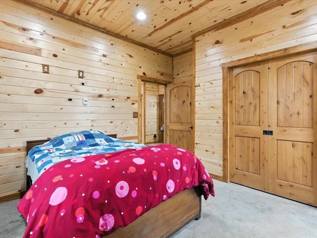 $410,000 | 39561 Outing Court, Browerville, MN 56438