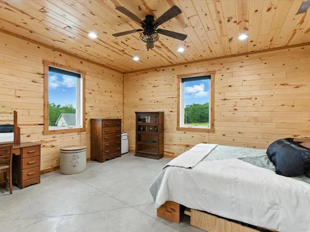 $410,000 | 39561 Outing Court, Browerville, MN 56438