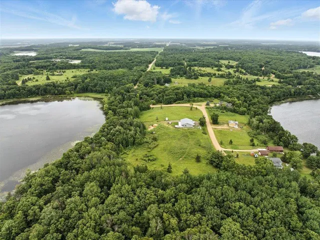 $410,000 | 39561 Outing Court, Browerville, MN 56438