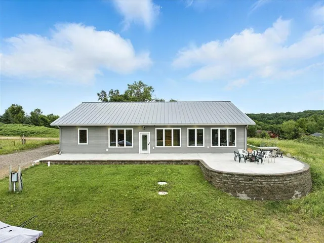 $410,000 | 39561 Outing Court, Browerville, MN 56438