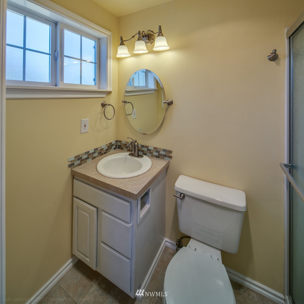 1461 Crestview Road Ferndale, WA 98248 - Photo 11 of 17