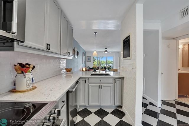 $290,000 | 1439 South Ocean Boulevard, Unit 214, Lauderdale-by-the-Sea, FL 33062