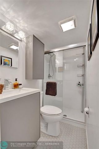 $290,000 | 1439 South Ocean Boulevard, Unit 214, Lauderdale-by-the-Sea, FL 33062