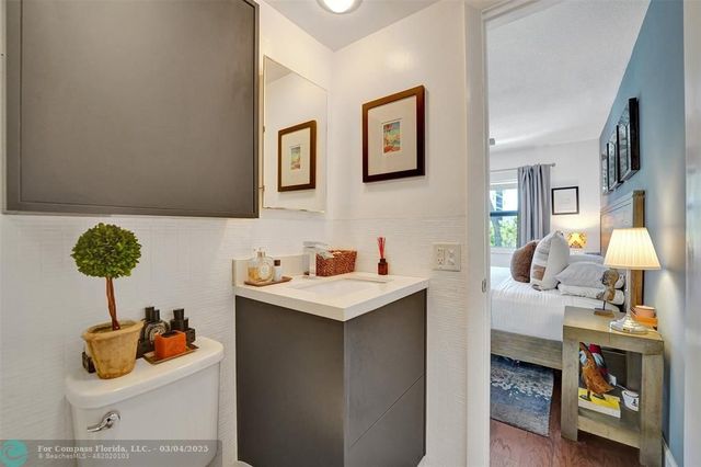 $290,000 | 1439 South Ocean Boulevard, Unit 214, Lauderdale-by-the-Sea, FL 33062