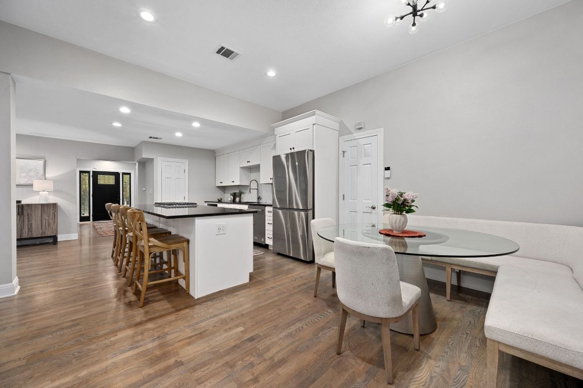 3210 Enfield Road Austin, TX 78703 - Photo 18 of 31 Eat in Kitchen with breakfast nook