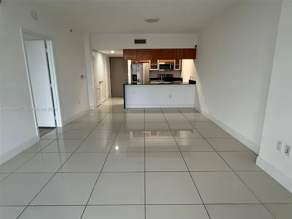 $2,654 | 1750 North Bayshore Drive, Unit 5510, Miami, FL 33132