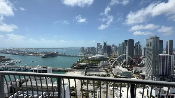 $2,654 | 1750 North Bayshore Drive, Unit 5510, Miami, FL 33132