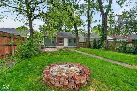 $259,000 | 5118 Rosslyn Avenue, Indianapolis, IN 46205