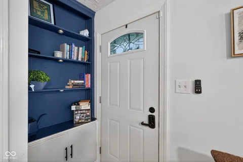 $259,000 | 5118 Rosslyn Avenue, Indianapolis, IN 46205
