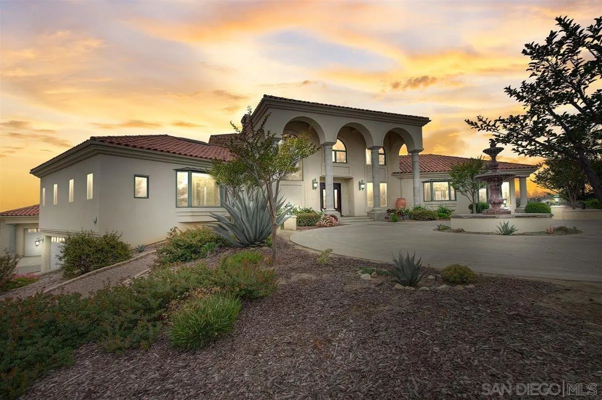4349 Fallsbrae Road Fallbrook, CA 92028 - Photo 50 of 68 a front view of a house with garden