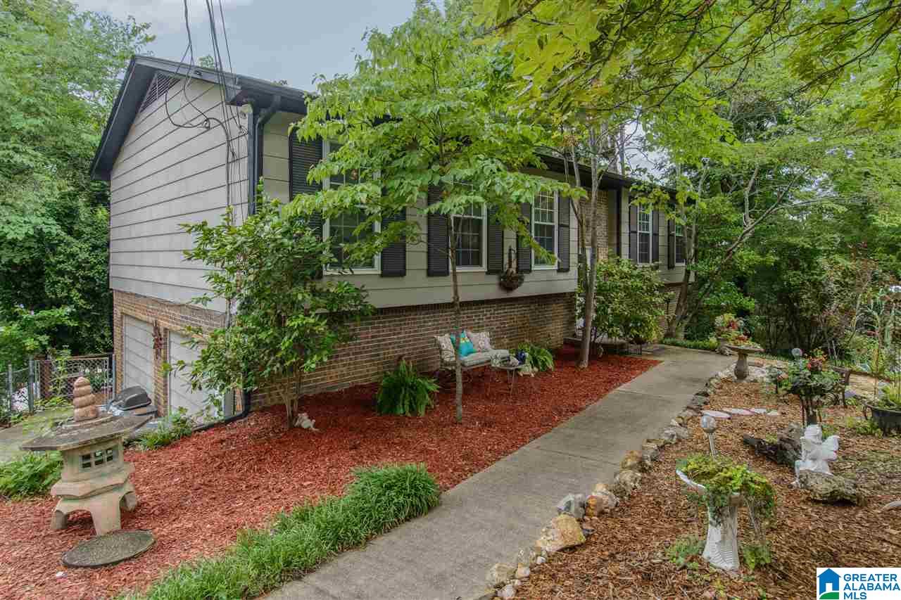 1045 Navajo Trail Alabaster, AL 35007 - Photo 1 of 31