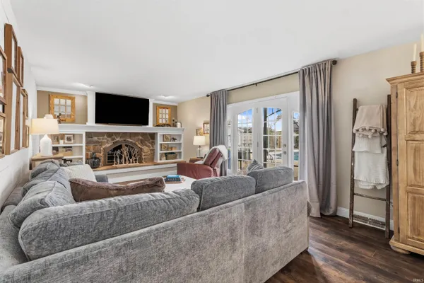 $475,000 | 53040 Glenmoor Street, Elkhart, IN 46514