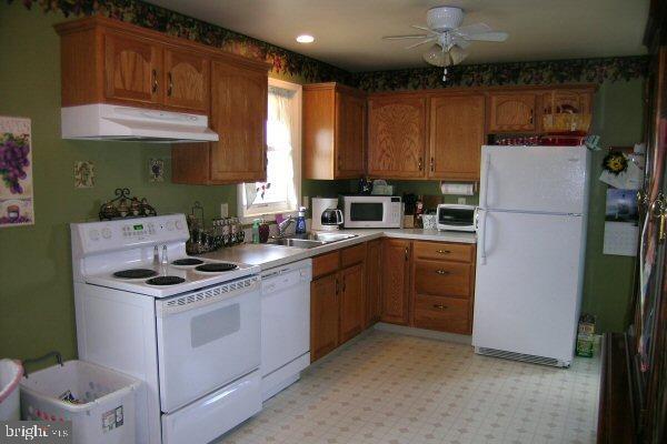 385 Musselman Road Fredericksburg, PA 17026 - Photo 7 of 14 Gallery Image 7