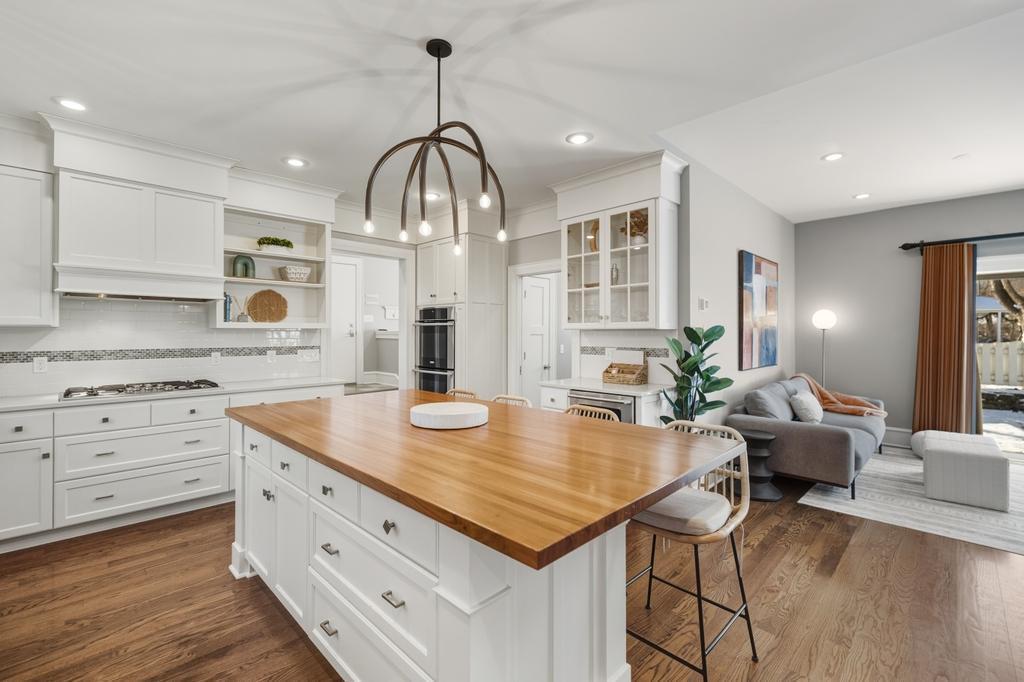 185 West Lake Street Excelsior, MN 55331 - Photo 13 of 98