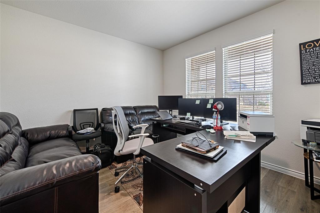 7212 Seton Place McKinney, TX 75071 - Photo 6 of 31