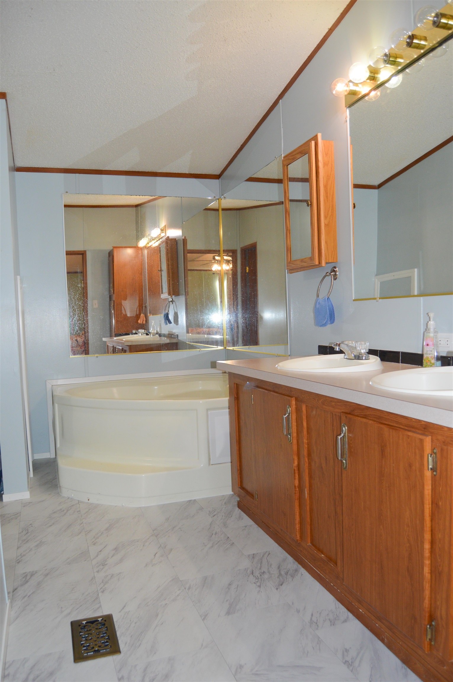 932 State Rd S-42-59 Spartanburg, SC 29307 - Photo 14 of 21 Gallery Image 14