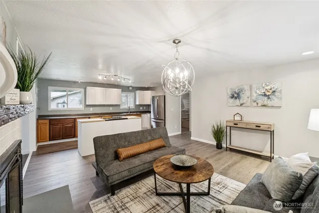 $675,000 | 20911 West Richmond Road, Bothell, WA 98021