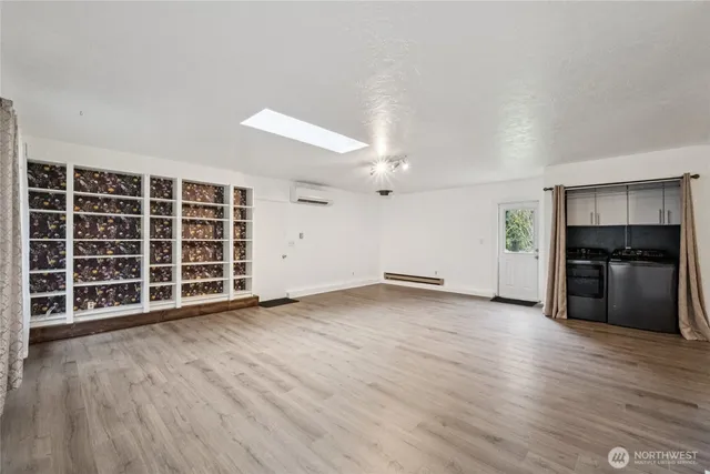 $675,000 | 20911 West Richmond Road, Bothell, WA 98021